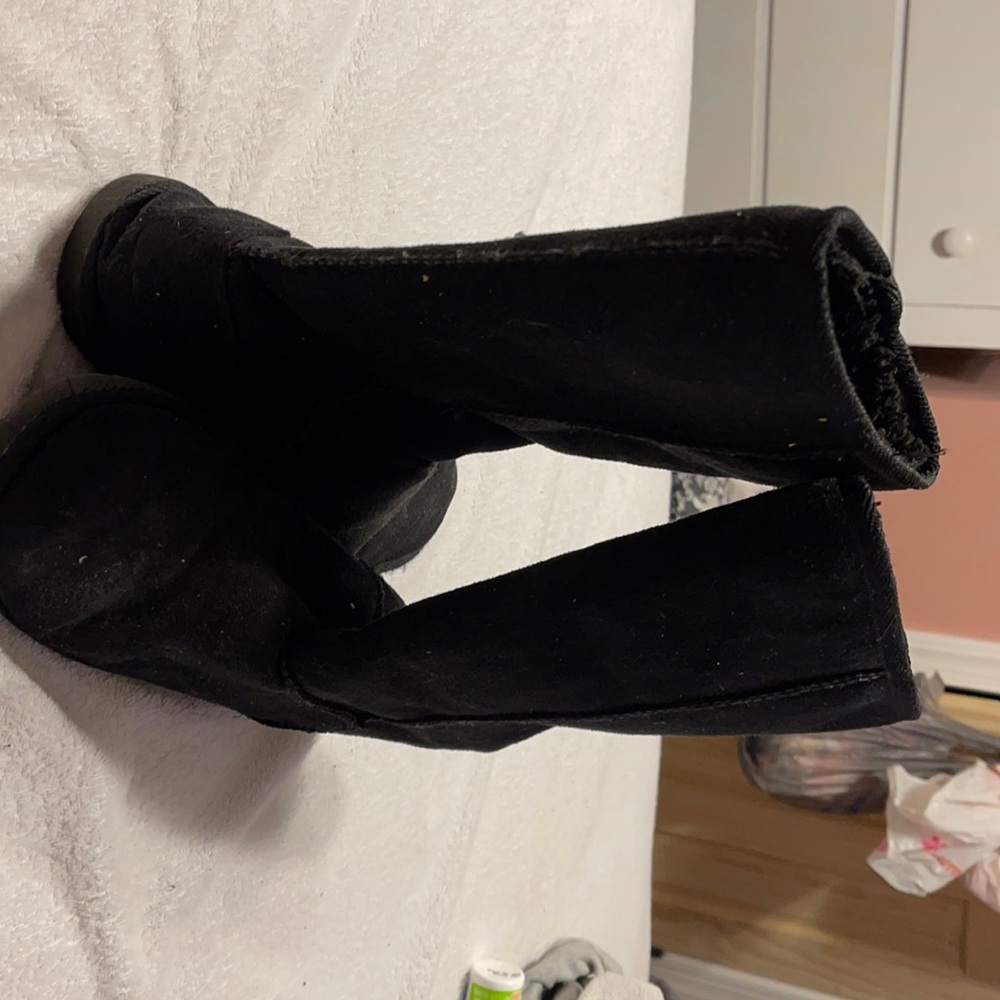 Black boots